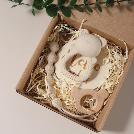 Silikon-Baby-Geschenkset mit Schnullerkette, Bärenrassel & Holz-Beißring im Hasen-Design